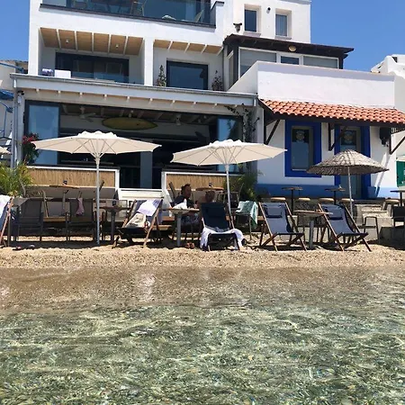 Surfer Caravan Gastro Pub Suites- Adults Only * Bodrum