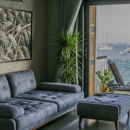 Apartament Surfer Caravan Gastro Pub Suites- Adults Only Bodrum