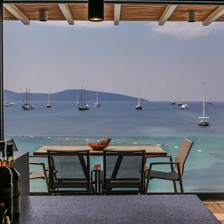 Surfer Caravan Gastro Pub Suites- Adults Only Apartment *