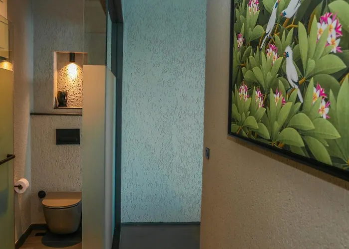 Surfer Caravan Gastro Pub Suites- Adults Only * Bodrum