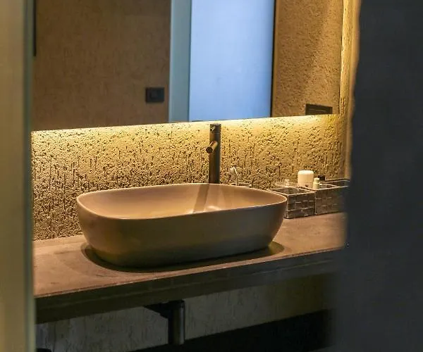 Surfer Caravan Gastro Pub Suites- Adults Only Apartment Bodrum