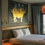 Surfer Caravan Gastro Pub Suites- Adults Only Apartment *