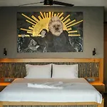 Surfer Caravan Gastro Pub Suites- Adults Only Apartment
